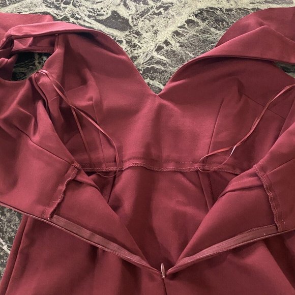 NWT Aqua Dresses Women's V Neck Cold Shoulder Mini Dress S Wine $128 - Picture 10 of 11